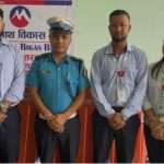 मुक्तिनाथ विकास बैंकद्वारा ट्राफिक प्रहरीलाई सडक सुरक्षा सामग्री हस्तान्तरण