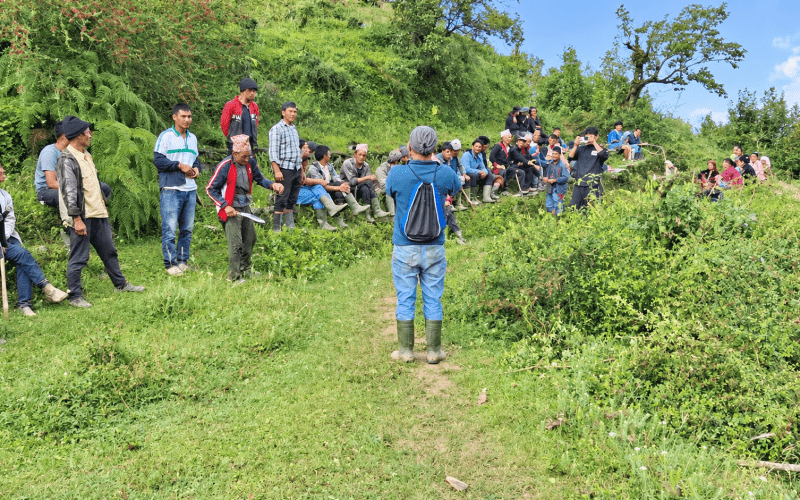 विकासमा जनसहभागिता- श्रमदानबाट खिदिमाको २ किलोमिटर गोरेटो बाटो मर्मत