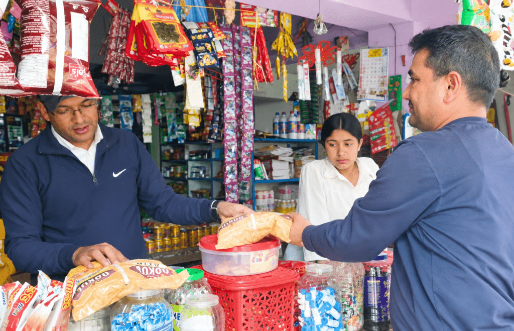 दिक्तेल बजारमा लगातार दोस्रो दिन बजार अनुगमन